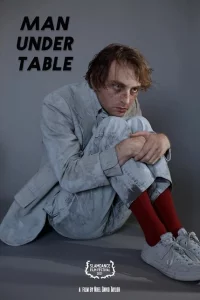  Мужик под столом 